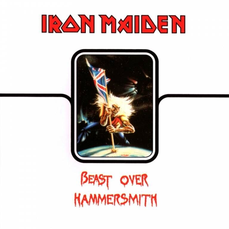 Eddie clavando una bandera británica en el escenario en la portada de Beast over Hammersmith de Iron Maiden.