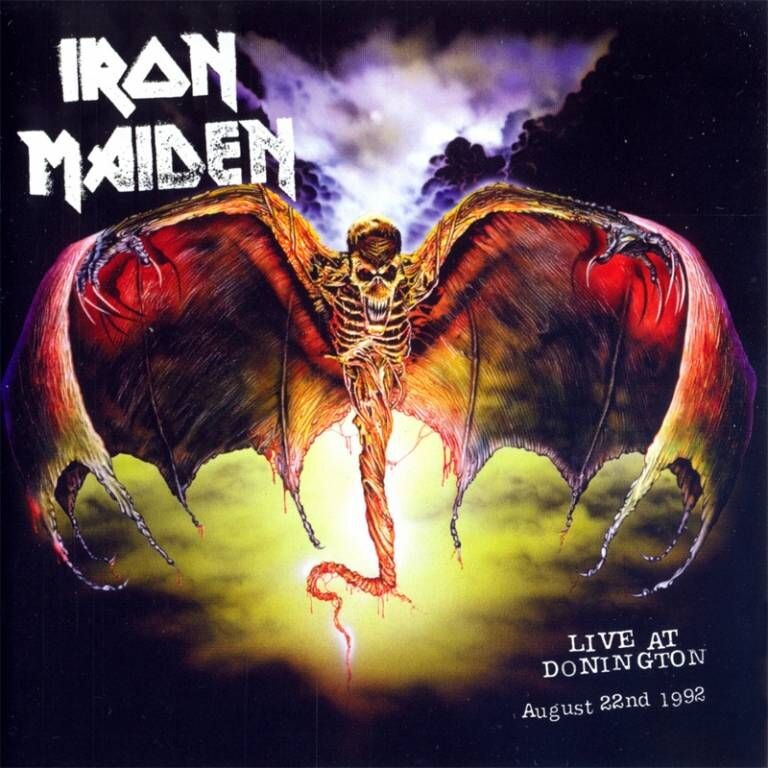 Eddie convertido en una criatura alada en la portada de Live at Donington (1993) de Iron Maiden.