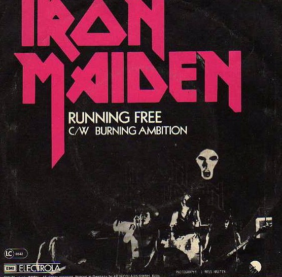 Primer Eddie de Iron Maiden como máscara escénica visible en la portada del single Running Free (1980)