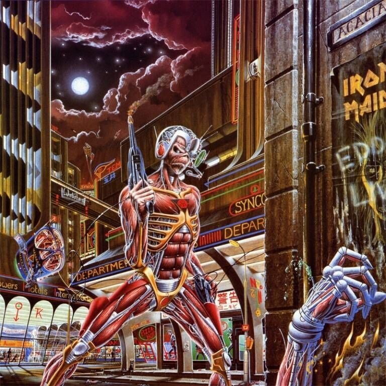 Eddie cyborg en un paisaje futurista en la portada del álbum Somewhere in Time (1986) de Iron Maiden.
