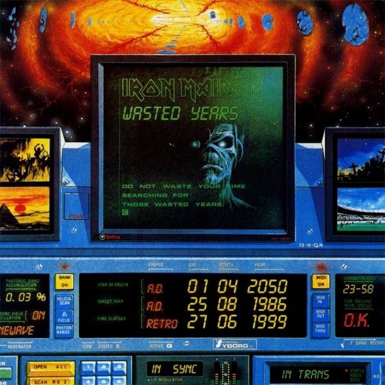 Pantalla futurista con Eddie en la portada del single Wasted Years (1986) de Iron Maiden.